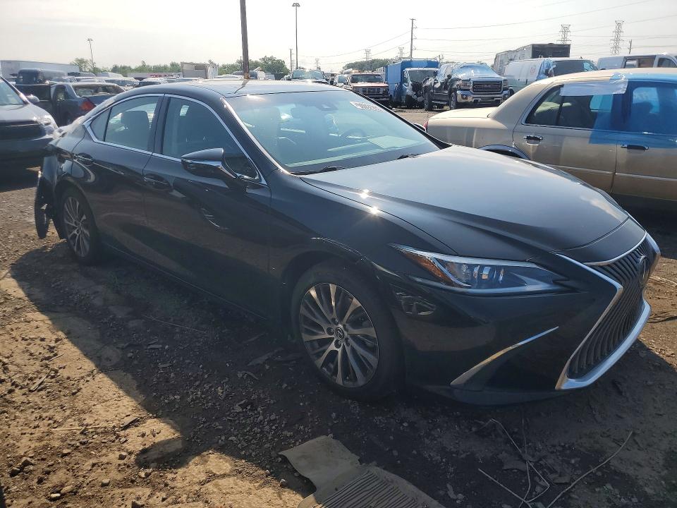 59635006 :رقم المزاد ، 58ADZ1B1XMU095706 vin ، 2021 Lexus Es 350 مزاد بيع