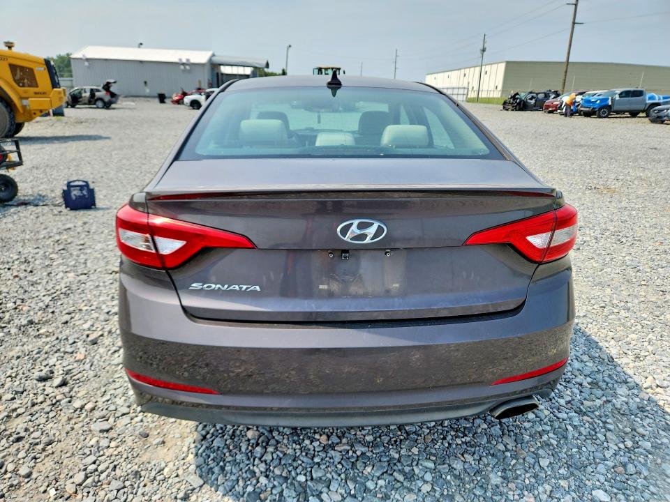 2015 Hyundai Sonata მანქანა იყიდება აუქციონზე, vin: 5NPE24AF1FH137440, აუქციონის ნომერი: 63040936