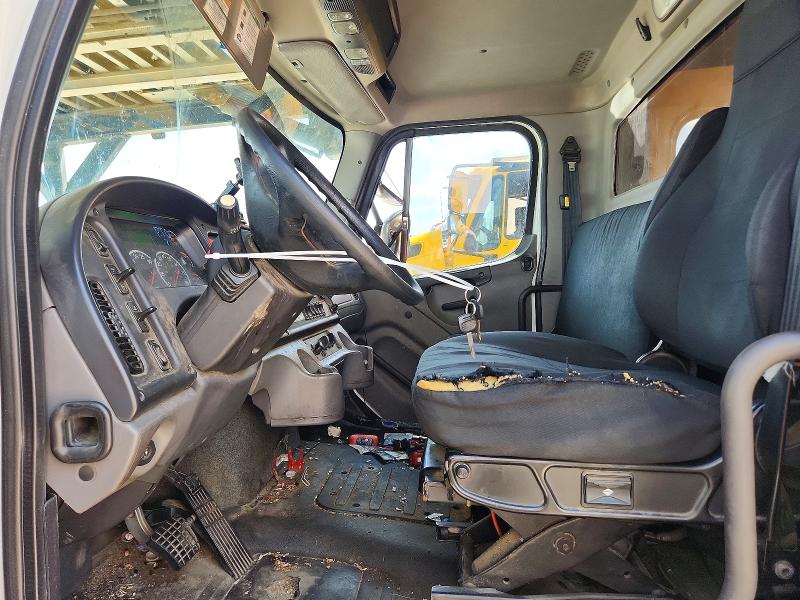 Продаж на аукціоні авто 2016 Freightliner M2, vin: 1FVACXDT8GHHE2749, номер лоту: 73765756