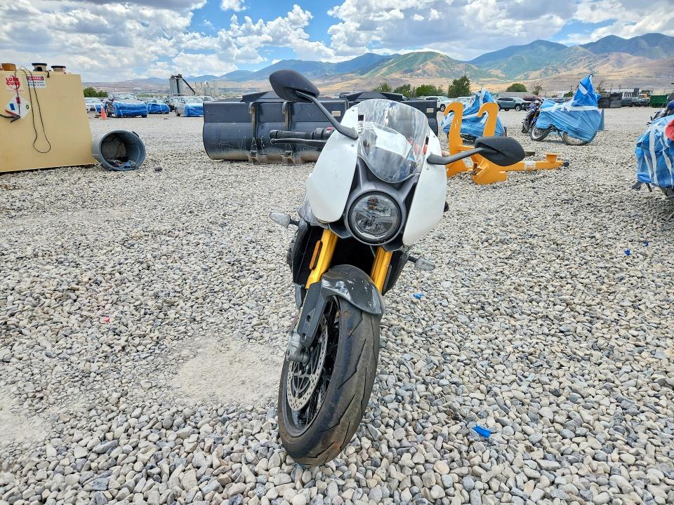 59991536 :رقم المزاد ، SMTP02ST7RTBM8146 vin ، 2024 Triumph Motorcycle Speed Triple مزاد بيع