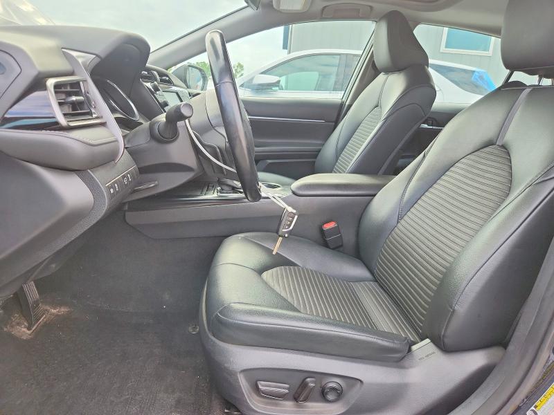 60497226 :رقم المزاد ، 4T1B11HK8KU748956 vin ، 2019 Toyota Camry مزاد بيع