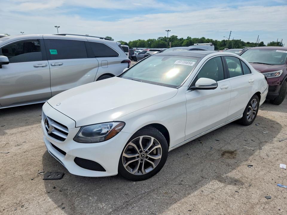 60189856 :رقم المزاد ، 55SWF4KB7HU224781 vin ، 2017 Mercedes-benz C مزاد بيع