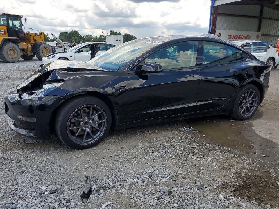Продажа на аукционе авто 2023 Tesla Model 3, vin: 5YJ3E1EAXPF452832, номер лота: 85636125