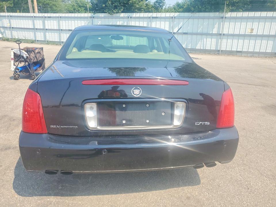 61026916 :رقم المزاد ، 1G6KF57922U280687 vin ، 2002 Cadillac Deville مزاد بيع