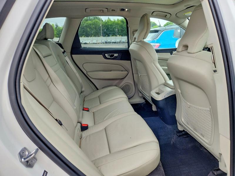 Продажа на аукционе авто 2021 Volvo Xc60, vin: YV4102RK4M1850716, номер лота: 61561636