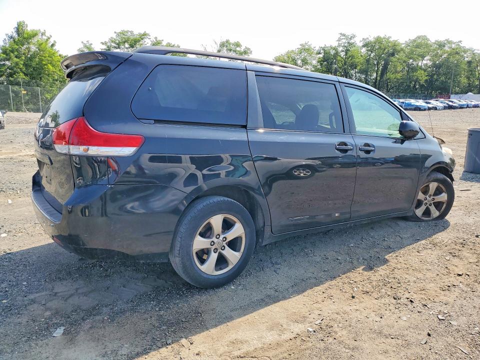 Aukcja sprzedaży 2014 Toyota Sienna, vin: 5TDKK3DC1ES491806, numer aukcji: 61743336