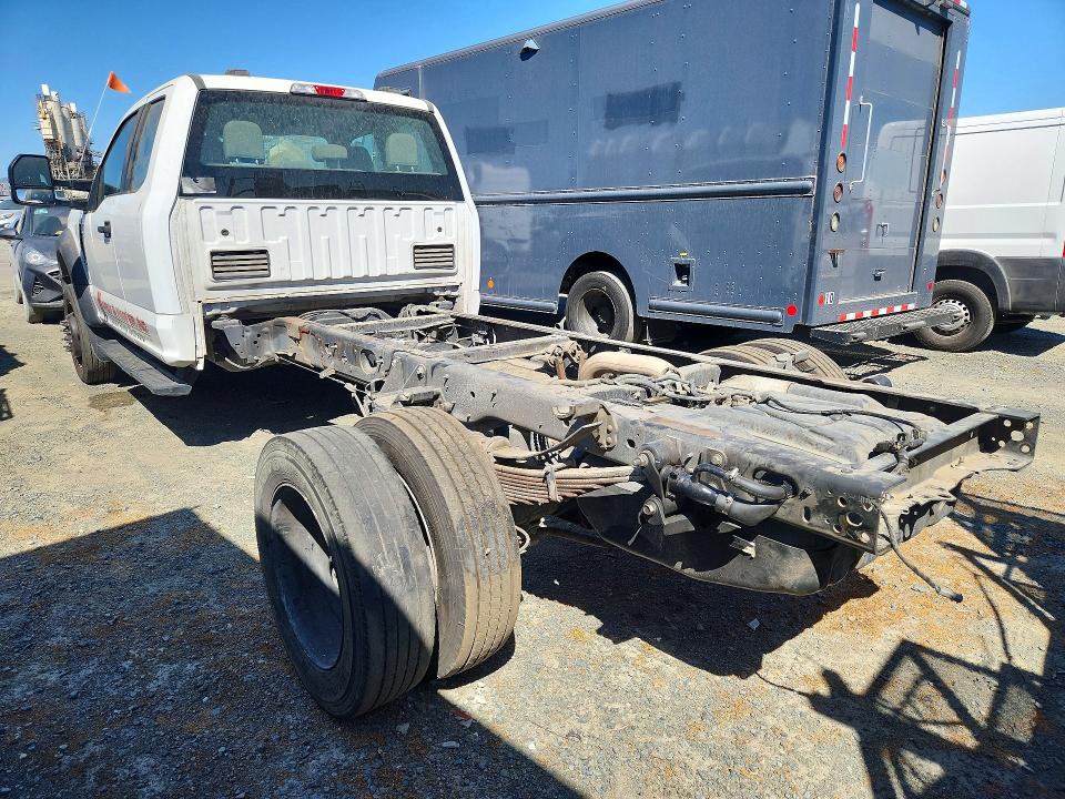 62095546 :رقم المزاد ، 1FD0X5HTXNEF14242 vin ، 2022 Ford F550 مزاد بيع