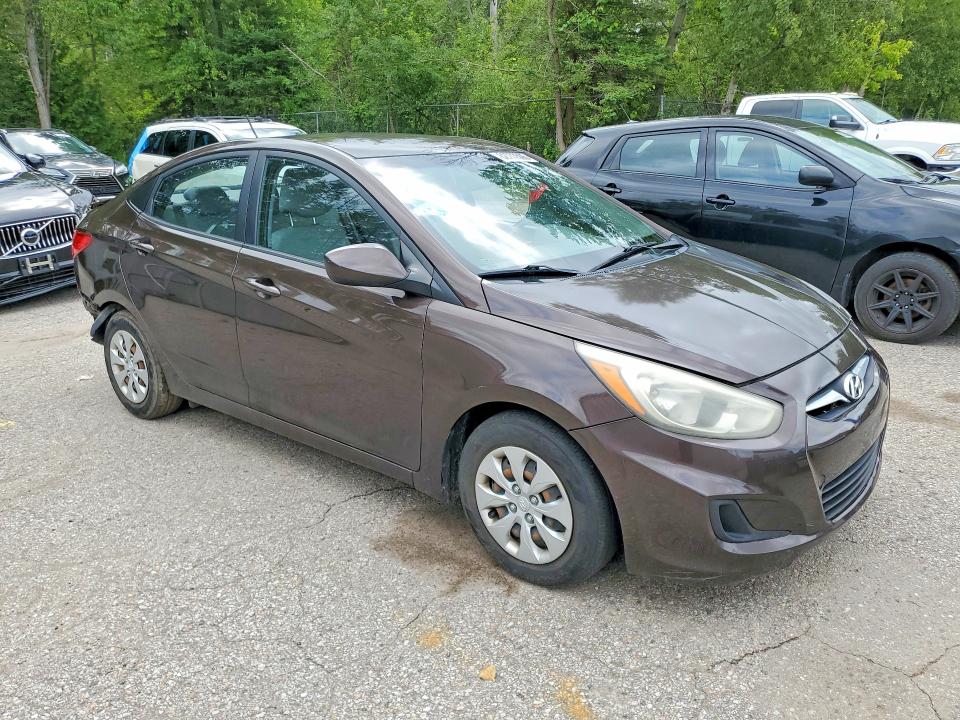 2015 Hyundai Accent მანქანა იყიდება აუქციონზე, vin: KMHCT4AE9FU810519, აუქციონის ნომერი: 62777506