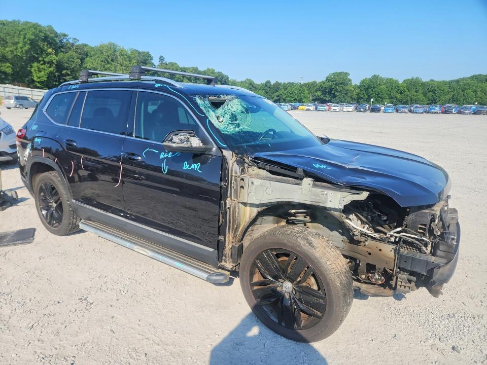 59252696 :رقم المزاد ، 1V2NR2CA8KC515520 vin ، 2019 Volkswagen Atlas مزاد بيع