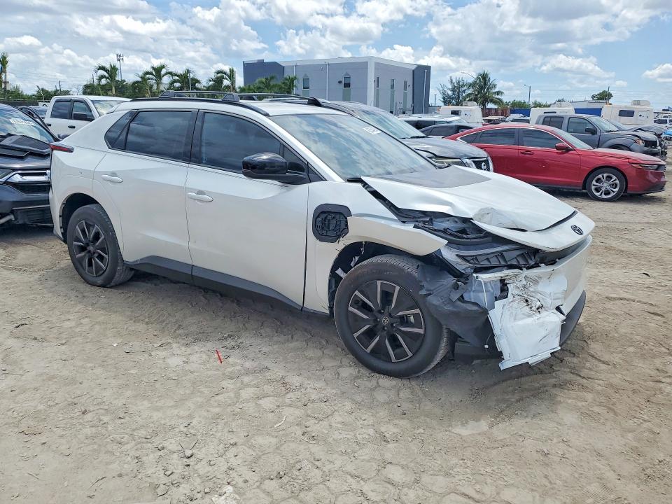 Auction sale of the 2026 Toyota Bz, vin: JTMBFAEBXTJ015711, lot number: 63554296