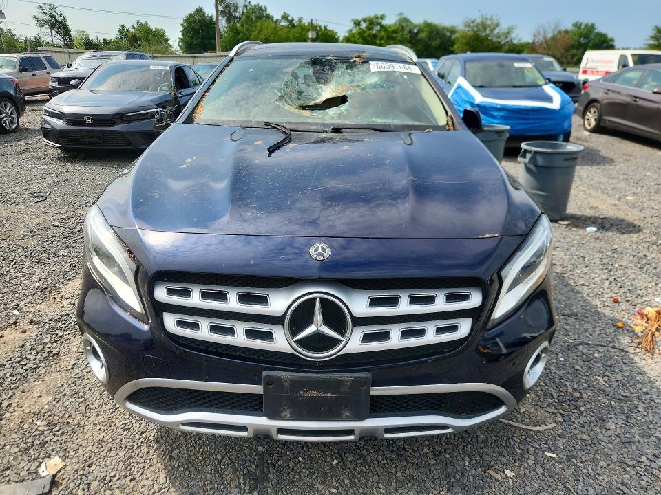 60597686 :رقم المزاد ، WDCTG4GBXKJ579769 vin ، 2019 Mercedes-benz Gla مزاد بيع