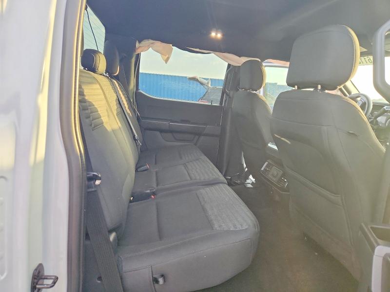61133696 :رقم المزاد ، 1FTEW1CP5MKD80062 vin ، 2021 Ford F150 مزاد بيع