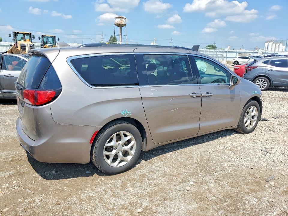Продажа на аукционе авто 2018 Chrysler Pacifica, vin: 2C4RC1FG1JR316667, номер лота: 59677776