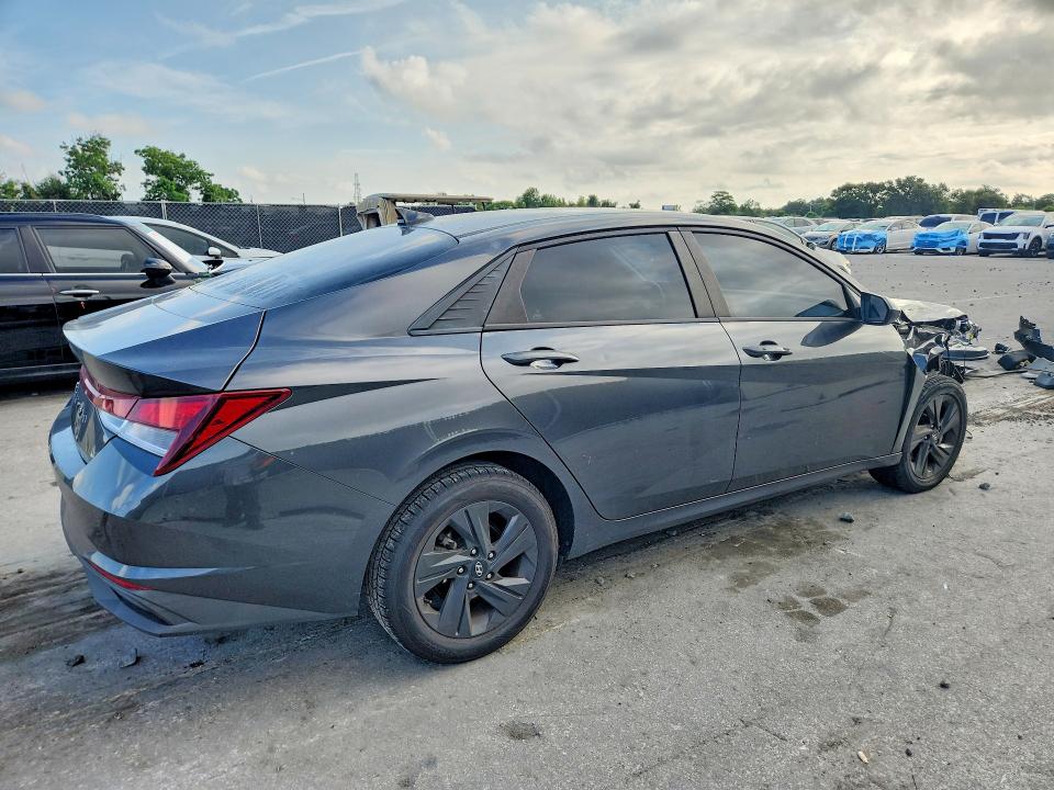 62469356 :رقم المزاد ، 5NPLS4AGXMH036930 vin ، 2021 Hyundai Elantra مزاد بيع