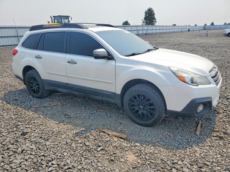 61611246 :رقم المزاد ، 4S4BRBPC7E3312330 vin ، 2014 Subaru Outback مزاد بيع