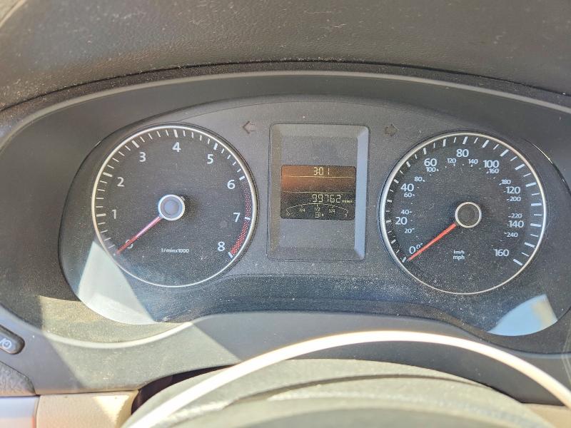 61735636 :رقم المزاد ، 3VWDP7AJ5DM450823 vin ، 2013 Volkswagen Jetta مزاد بيع