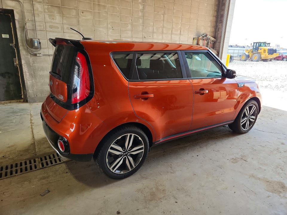 2018 Kia Soul მანქანა იყიდება აუქციონზე, vin: KNDJX3AA6J7549669, აუქციონის ნომერი: 60074046