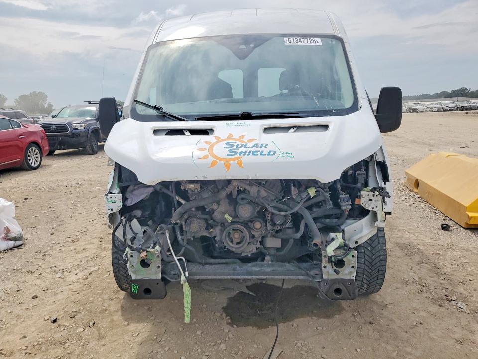 61347726 :رقم المزاد ، 1FTBR2C87LKA07290 vin ، 2020 Ford Transit مزاد بيع