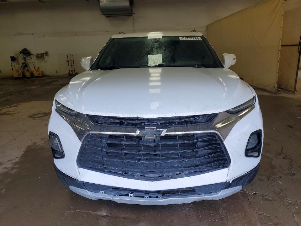61737286 :رقم المزاد ، 3GNKBBRA8LS532966 vin ، 2020 Chevrolet Blazer مزاد بيع