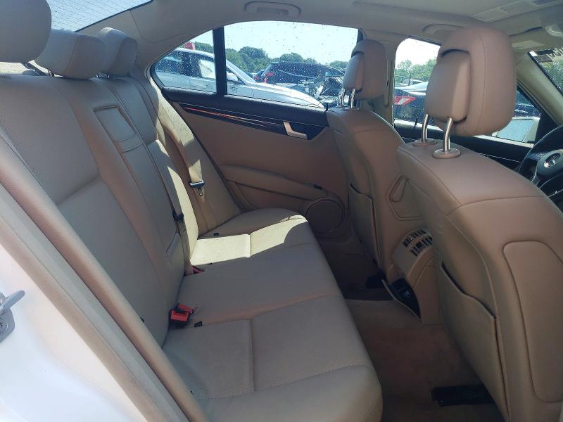 Продаж на аукціоні авто 2013 Mercedes-benz C, vin: WDDGF8AB5DR258758, номер лоту: 59192656