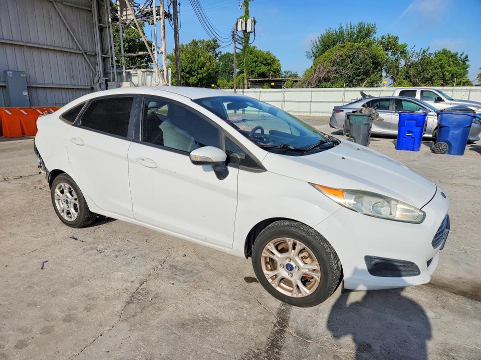 2015 Ford Fiesta მანქანა იყიდება აუქციონზე, vin: 3FADP4BJ7FM224484, აუქციონის ნომერი: 61978356