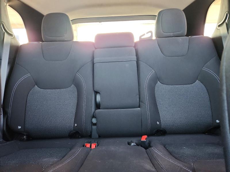 62021816 :رقم المزاد ، 1C4PJLCBXKD110396 vin ، 2019 Jeep Cherokee مزاد بيع