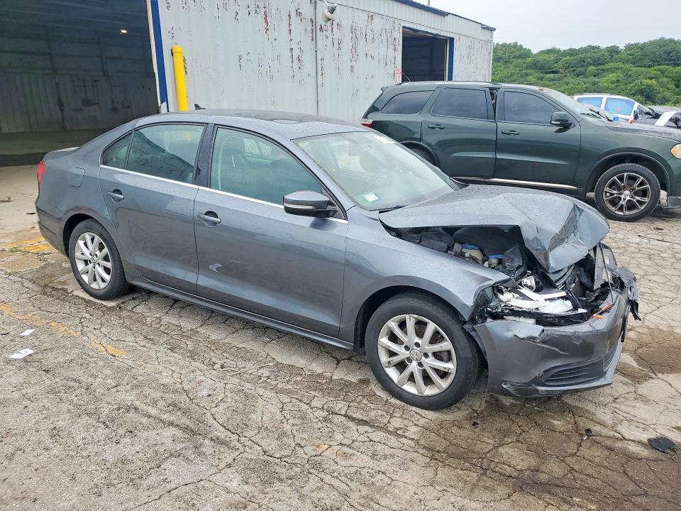 63173286 :رقم المزاد ، 3VWDX7AJ6DM455545 vin ، 2013 Volkswagen Jetta مزاد بيع