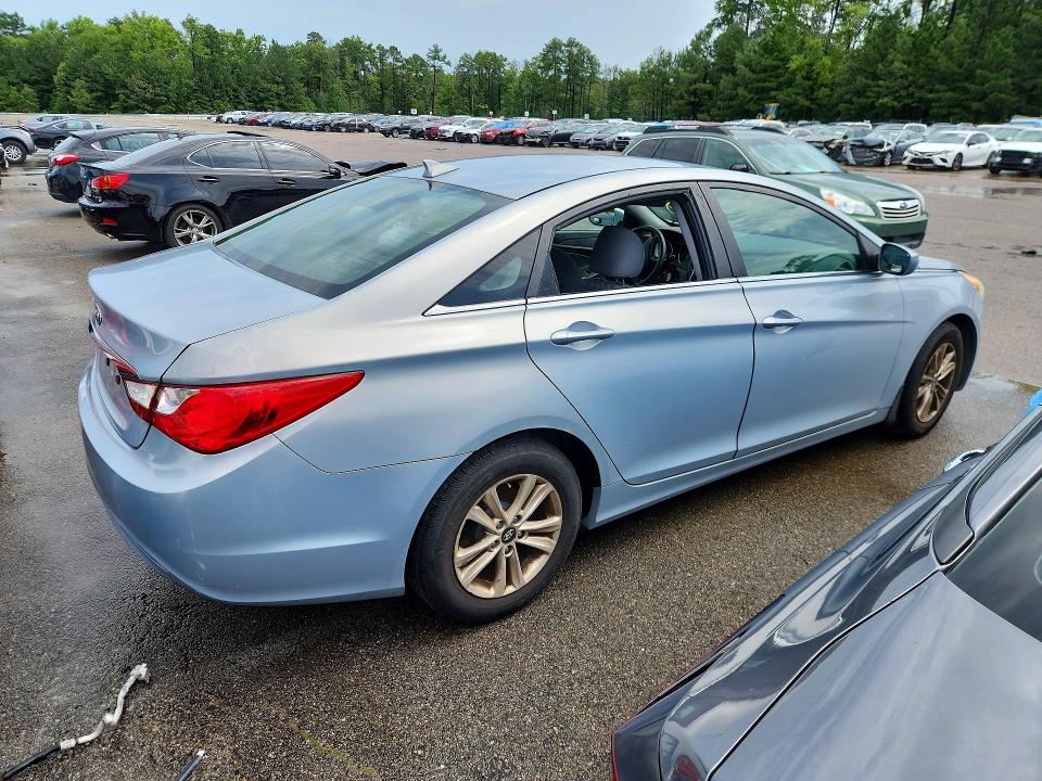 62036206 :رقم المزاد ، 5NPEB4AC6CH500283 vin ، 2012 Hyundai Sonata مزاد بيع