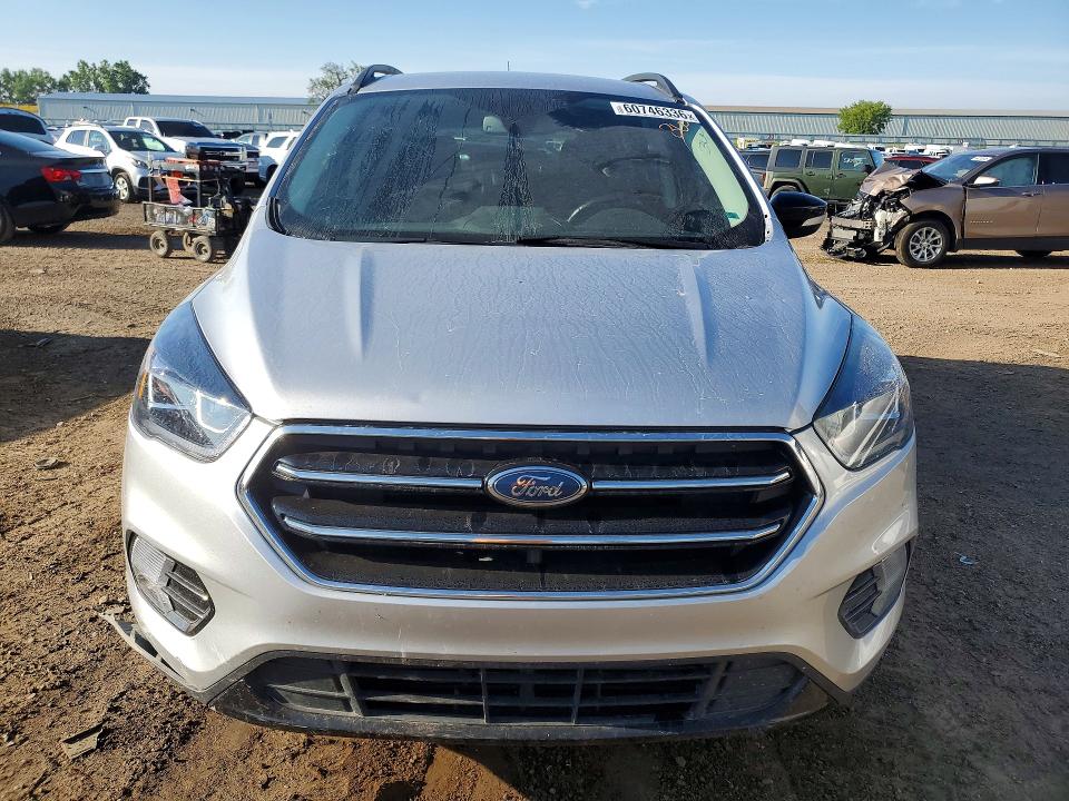 Продажа на аукционе авто 2017 Ford Escape, vin: 1FMCU0J99HUF05968, номер лота: 60746336