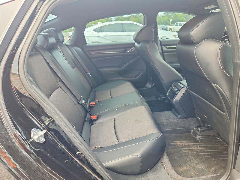 61636096 :رقم المزاد ، 1HGCV1F31NA098447 vin ، 2022 Honda Accord مزاد بيع