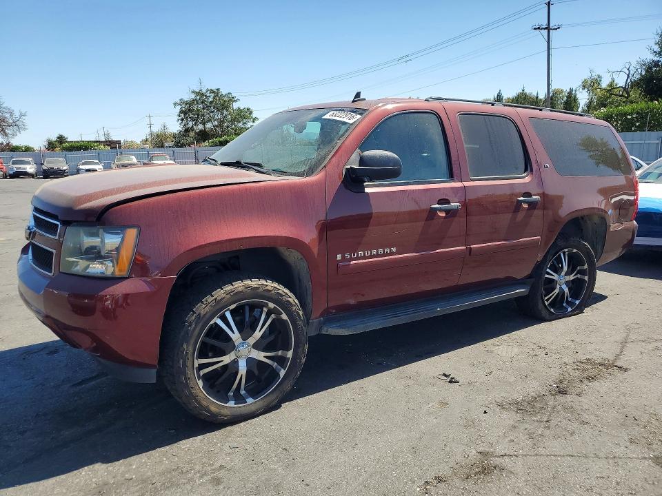 63222916 :رقم المزاد ، 1GNFC16J58J204071 vin ، 2008 Chevrolet Suburban مزاد بيع