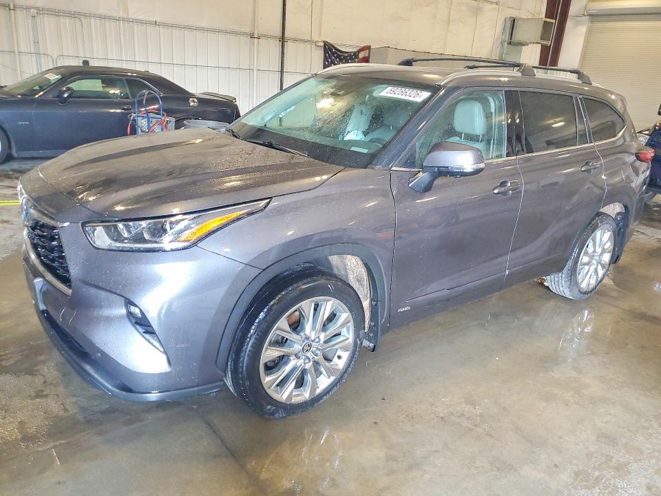 Auction sale of the 2023 Toyota Highlander Hybrid, vin: 5TDXBRCH4PS563039, lot number: 59286326