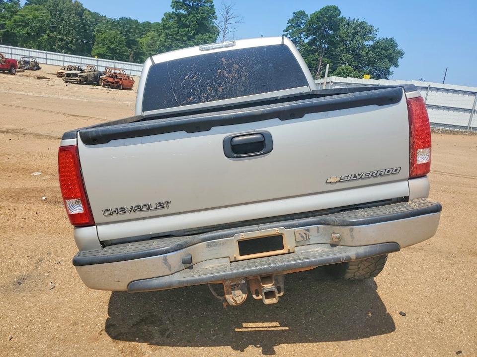 Продажа на аукционе авто 2005 Chevrolet Silverado, vin: 2GCEK13T551342373, номер лота: 62157126