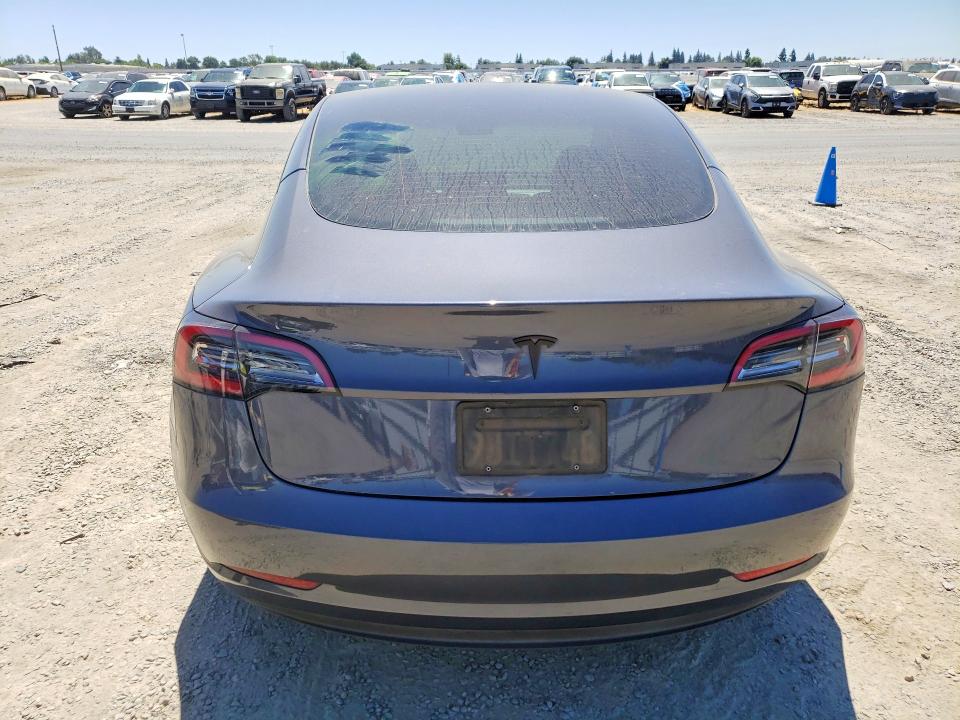 Продажа на аукционе авто 2023 Tesla Model 3, vin: 5YJ3E1EA3PF655593, номер лота: 61879406