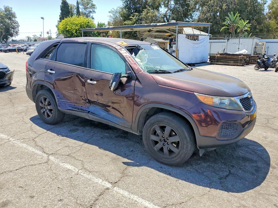 60672246 :رقم المزاد ، 5XYKT3A13BG098141 vin ، 2011 Kia Sorento مزاد بيع