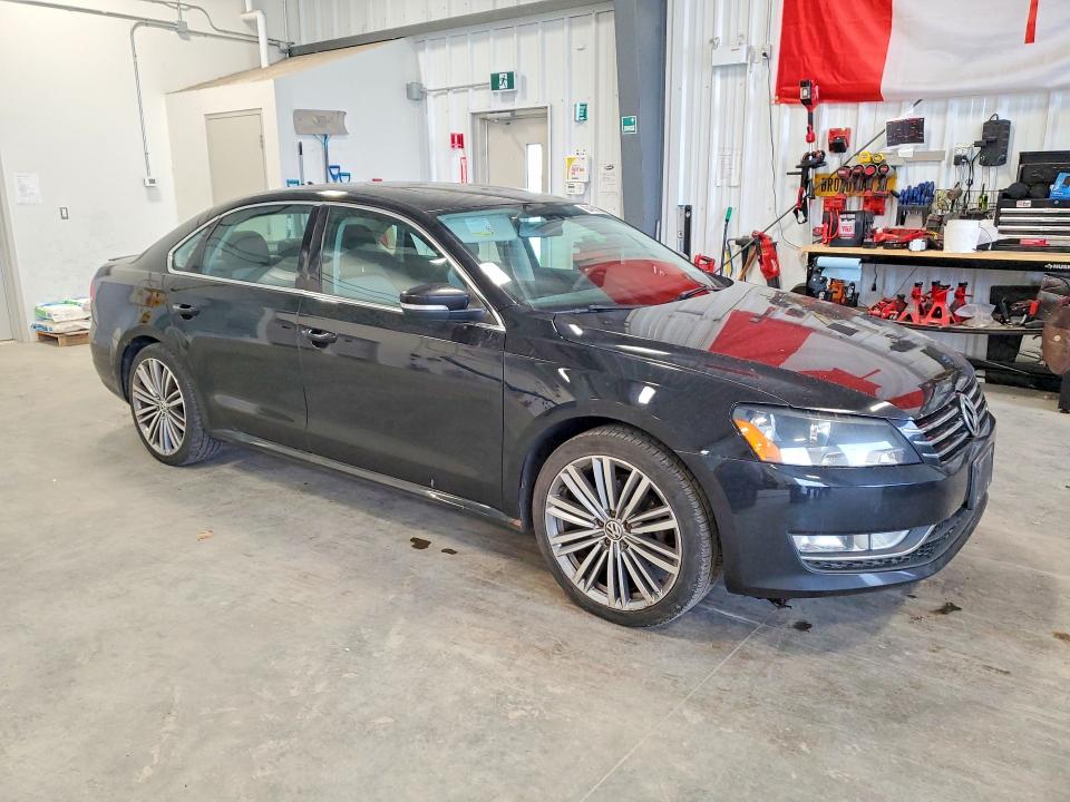 Продажа на аукционе авто 2015 Volkswagen Passat, vin: 1VWBS7A34FC052577, номер лота: 60451826