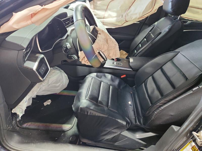 60323236 :رقم المزاد ، WAUD8AF28MN041992 vin ، 2021 Audi A6 مزاد بيع