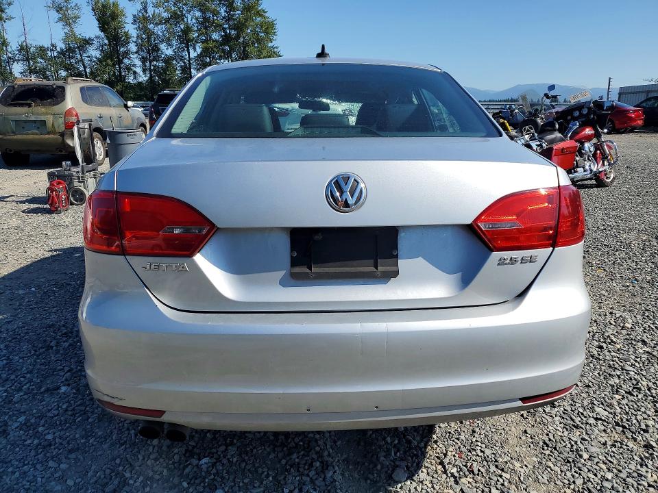 2013 Volkswagen Jetta მანქანა იყიდება აუქციონზე, vin: 3VWDP7AJXDM307317, აუქციონის ნომერი: 59895696