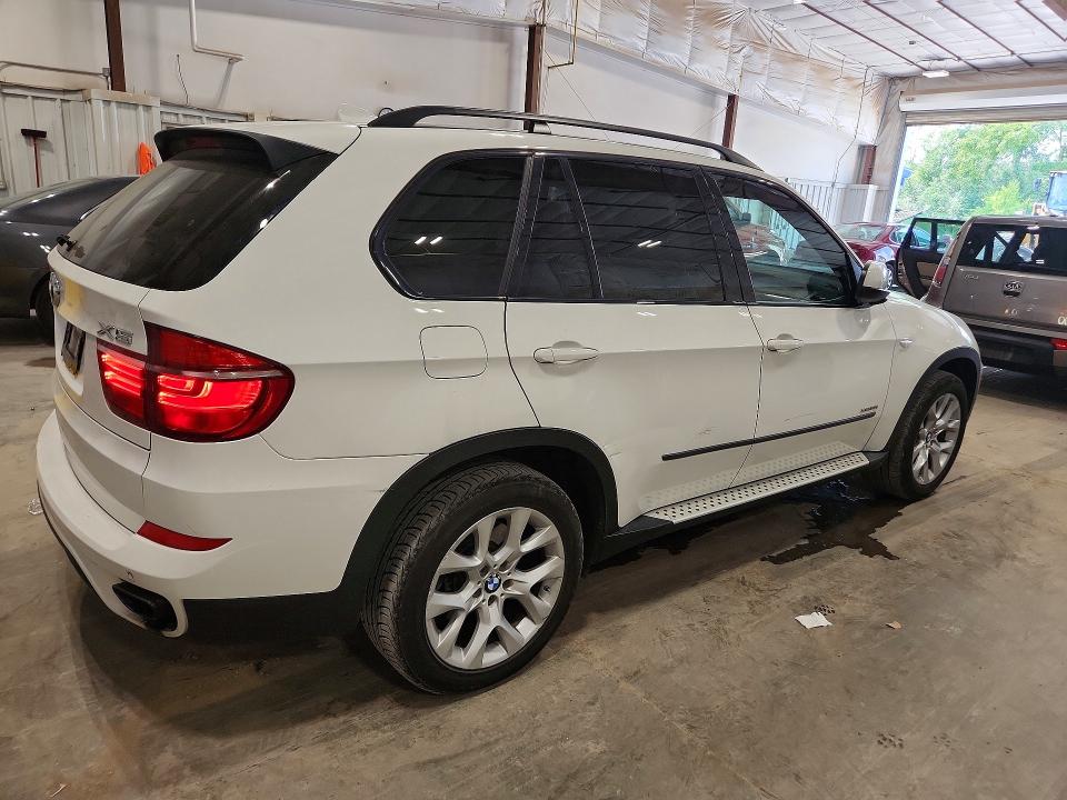 61424786 :رقم المزاد ، 5UXZV8C55CL425729 vin ، 2012 Bmw X5 مزاد بيع