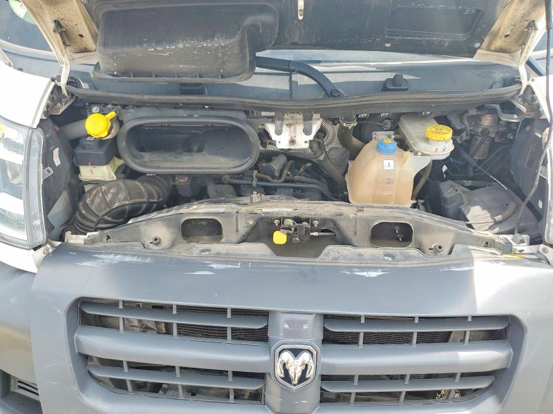 60441396 :رقم المزاد ، 3C6TRVCG2JE112727 vin ، 2018 Ram Promaster 2500 مزاد بيع