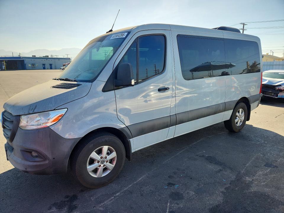 63584286 :رقم المزاد ، W1Z40FHY4NT085453 vin ، 2022 Mercedes-benz Sprinter مزاد بيع