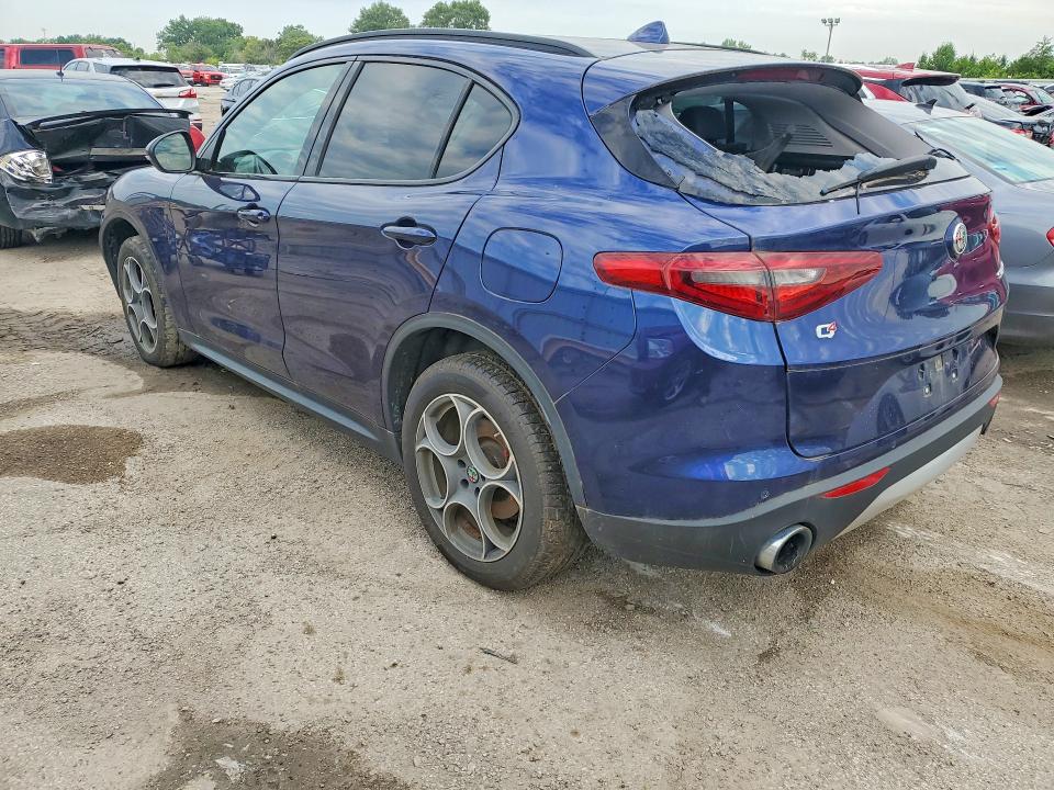 60851076 :رقم المزاد ، ZASFAKPN1J7B58609 vin ، 2018 Alfa Romeo Stelvio مزاد بيع