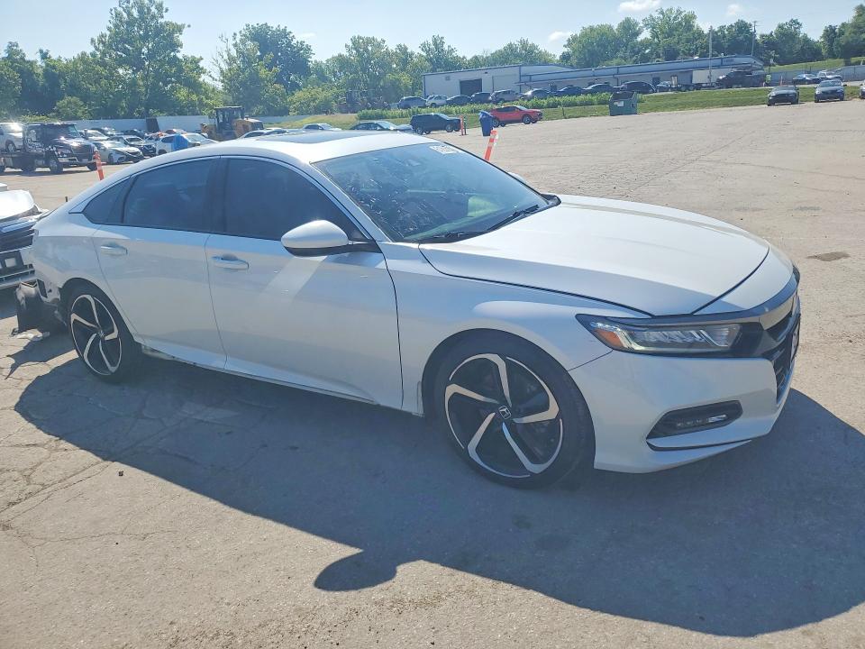 61606836 :رقم المزاد ، 1HGCV2F30KA008397 vin ، 2019 Honda Accord مزاد بيع