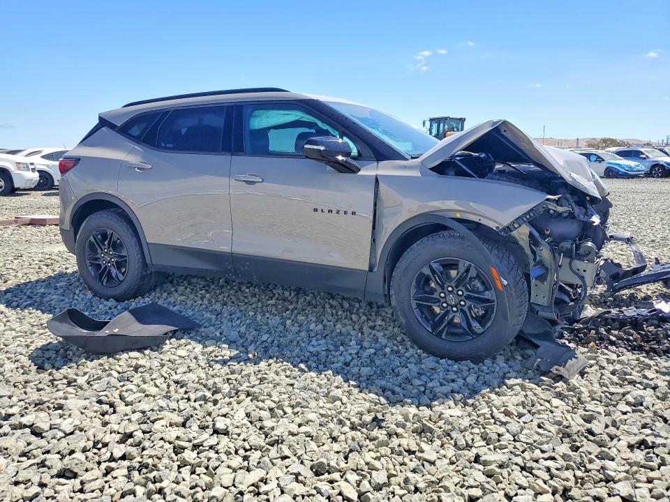 62264626 :رقم المزاد ، 3GNKBHRS1MS526049 vin ، 2021 Chevrolet Blazer مزاد بيع