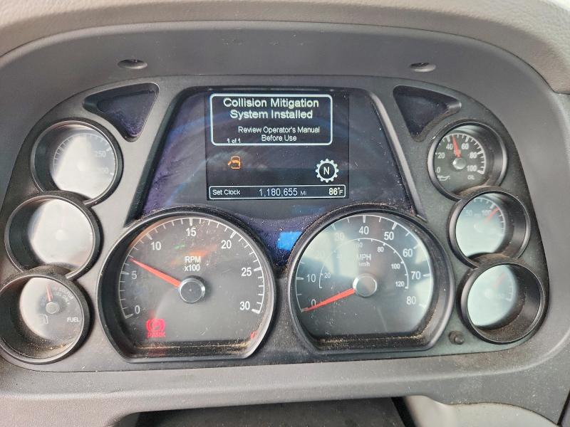 Продаж на аукціоні авто 2017 Peterbilt 579, vin: 1XPBA48X3HD428968, номер лоту: 61967826