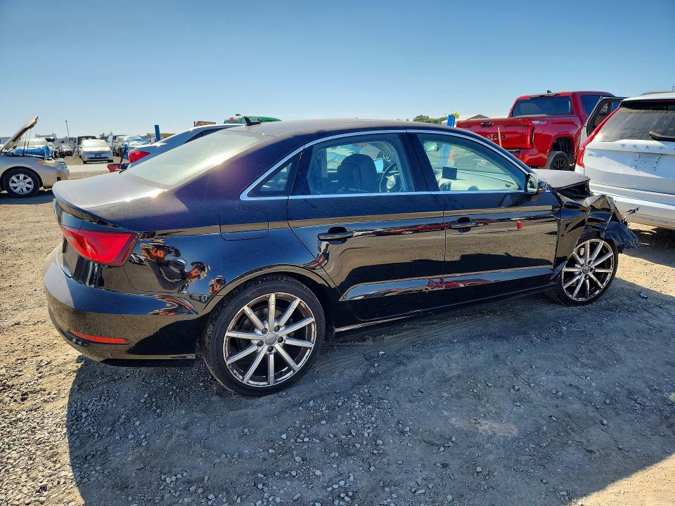 61418186 :رقم المزاد ، WAUACGFF0F1002699 vin ، 2015 Audi A3 مزاد بيع