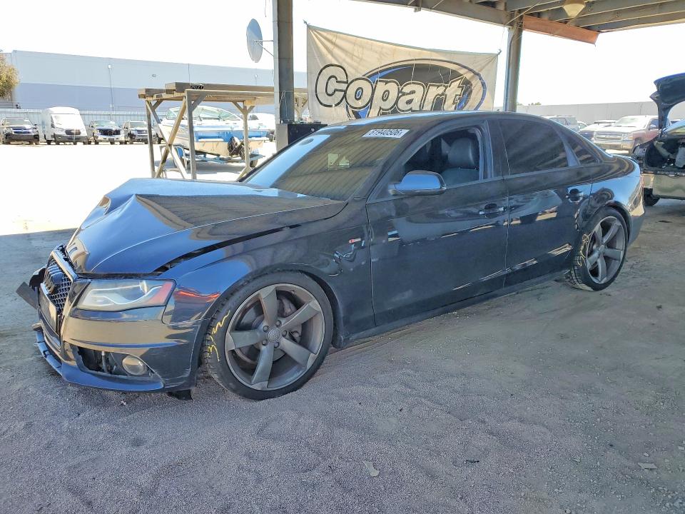 Продажа на аукционе авто 2012 Audi A4, vin: WAUKFAFLXCA118213, номер лота: 61940506
