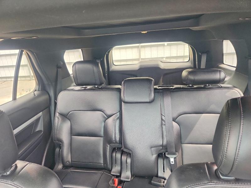 61584026 :رقم المزاد ، 1FM5K8D82GGC45538 vin ، 2016 Ford Explorer مزاد بيع