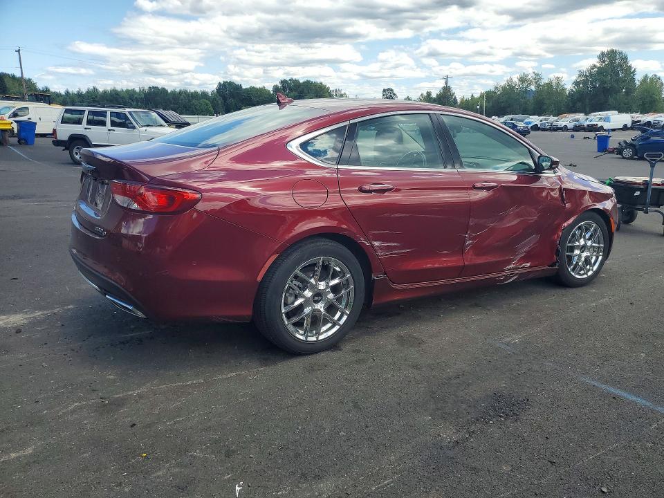 62981956 :رقم المزاد ، 1C3CCCEG7FN551070 vin ، 2015 Chrysler 200 مزاد بيع
