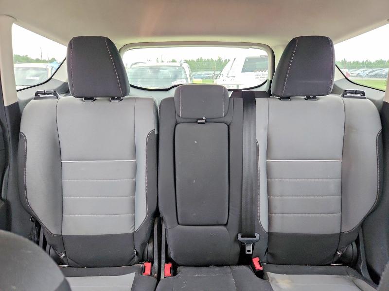 62112286 :رقم المزاد ، 1FMCU9GX8FUA40137 vin ، 2015 Ford Escape مزاد بيع
